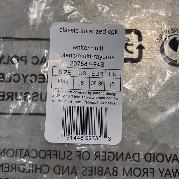 Brand New Crocs! Great bright print sure to get a lot of compliments. - Picture 6 of 10